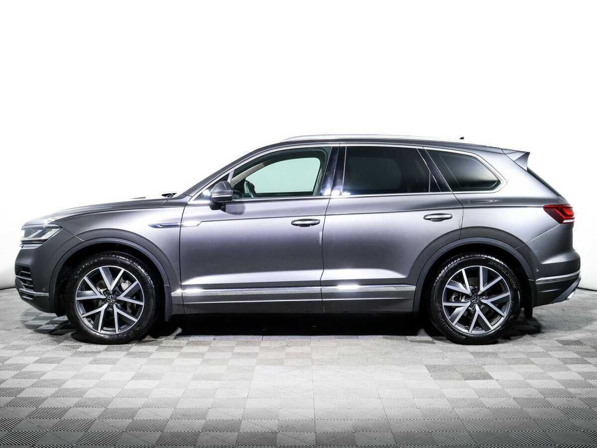 Купить Volkswagen Touareg с пробегом. Фото: #4