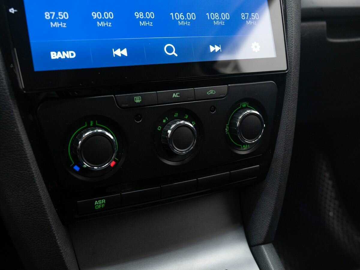 Купить Skoda Octavia с пробегом. Фото: #18