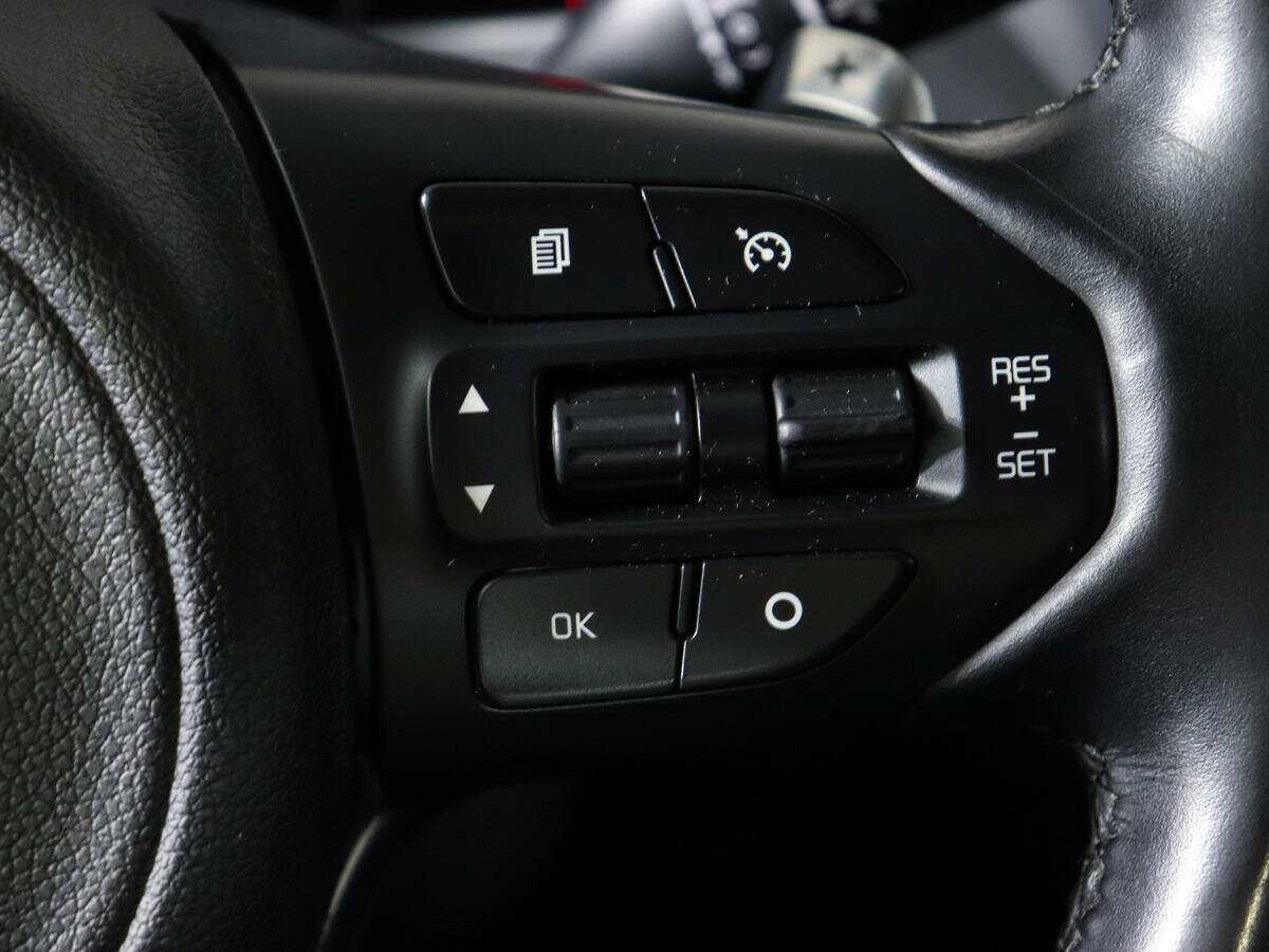 Купить Kia Sorento с пробегом. Фото: #23