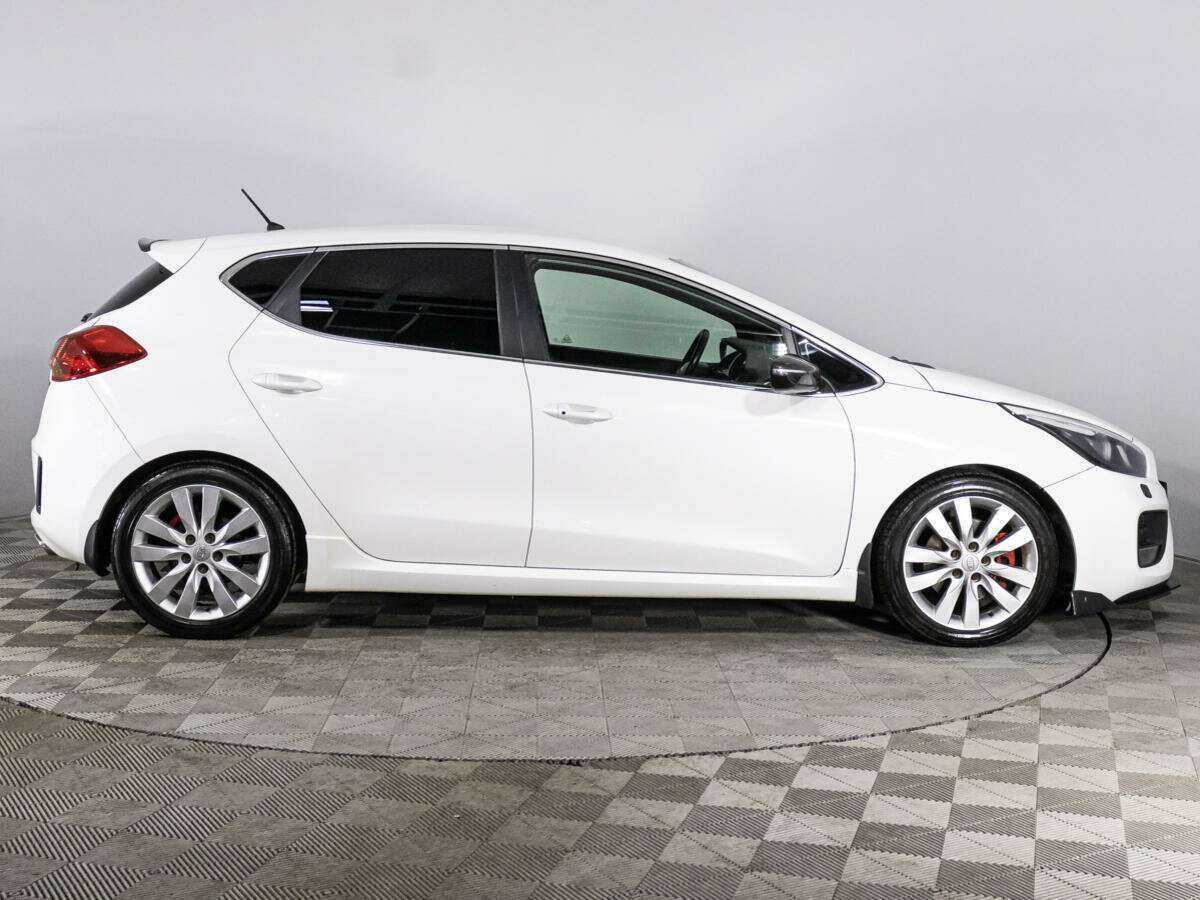 Купить Kia Ceed GT с пробегом. Фото: #3