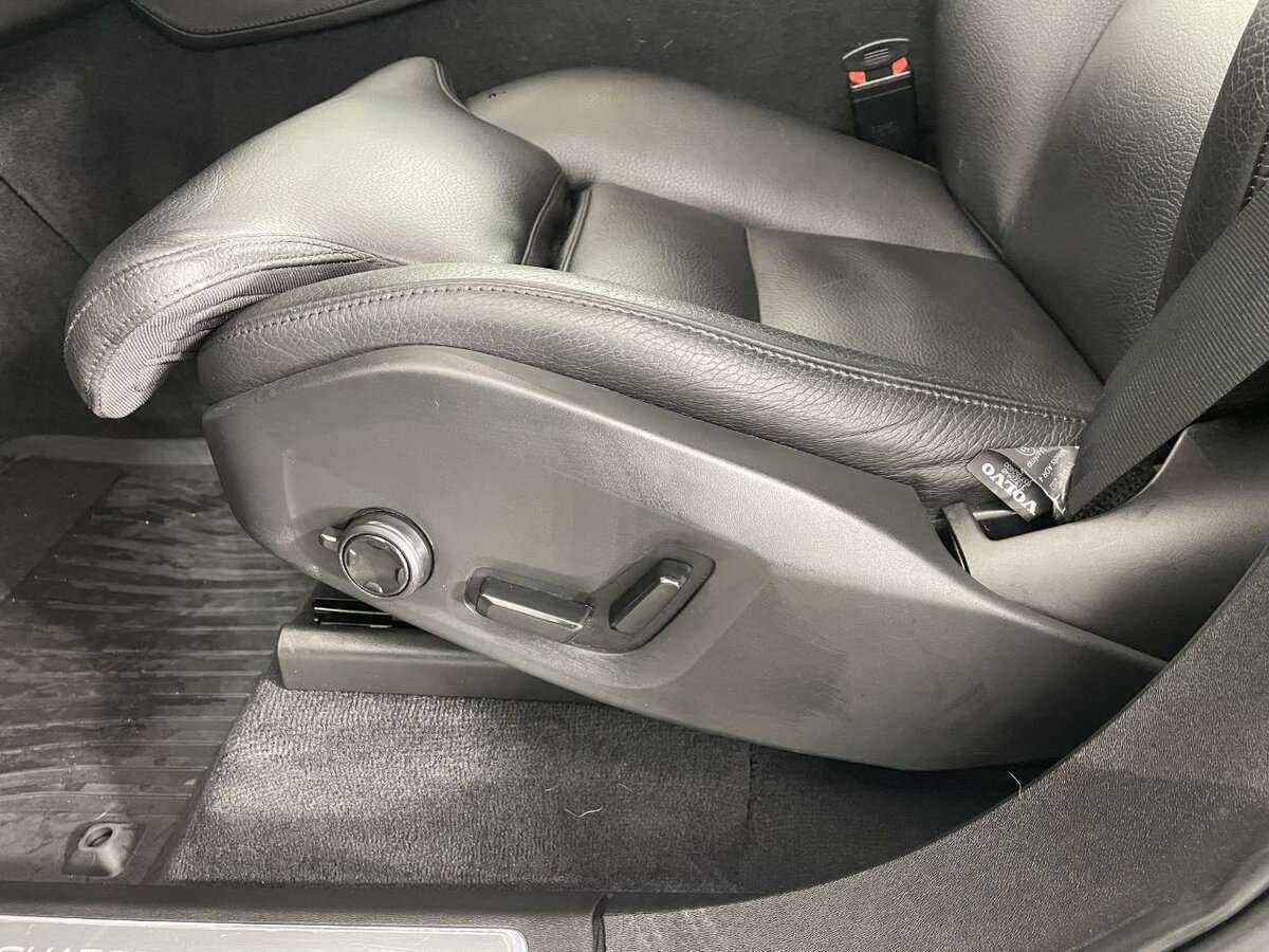 Купить Volvo XC90 с пробегом. Фото: #9
