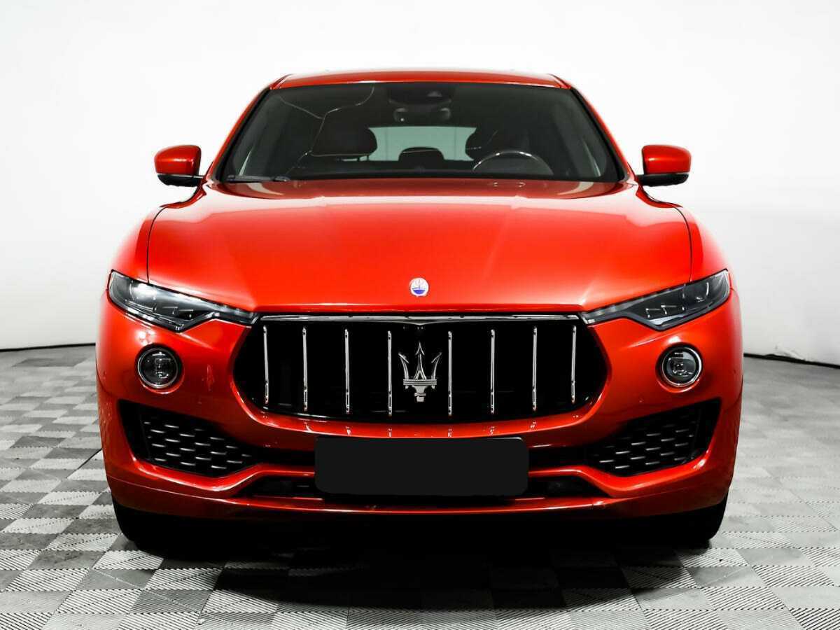 Купить Maserati Levante с пробегом. Фото: #1