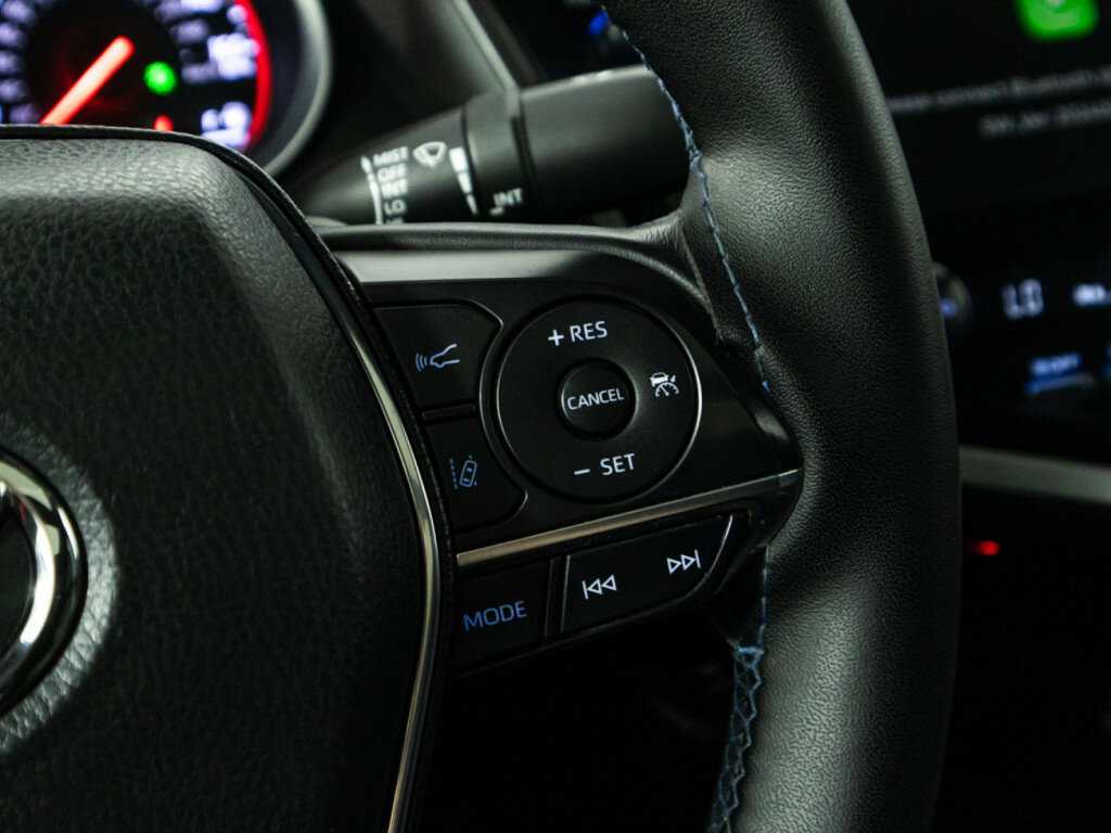 Купить Toyota Camry с пробегом. Фото: #20