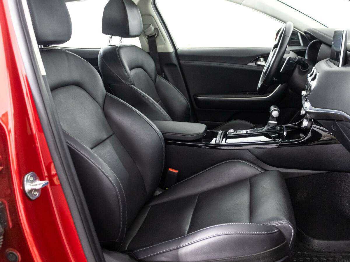 Купить Kia Stinger с пробегом. Фото: #14