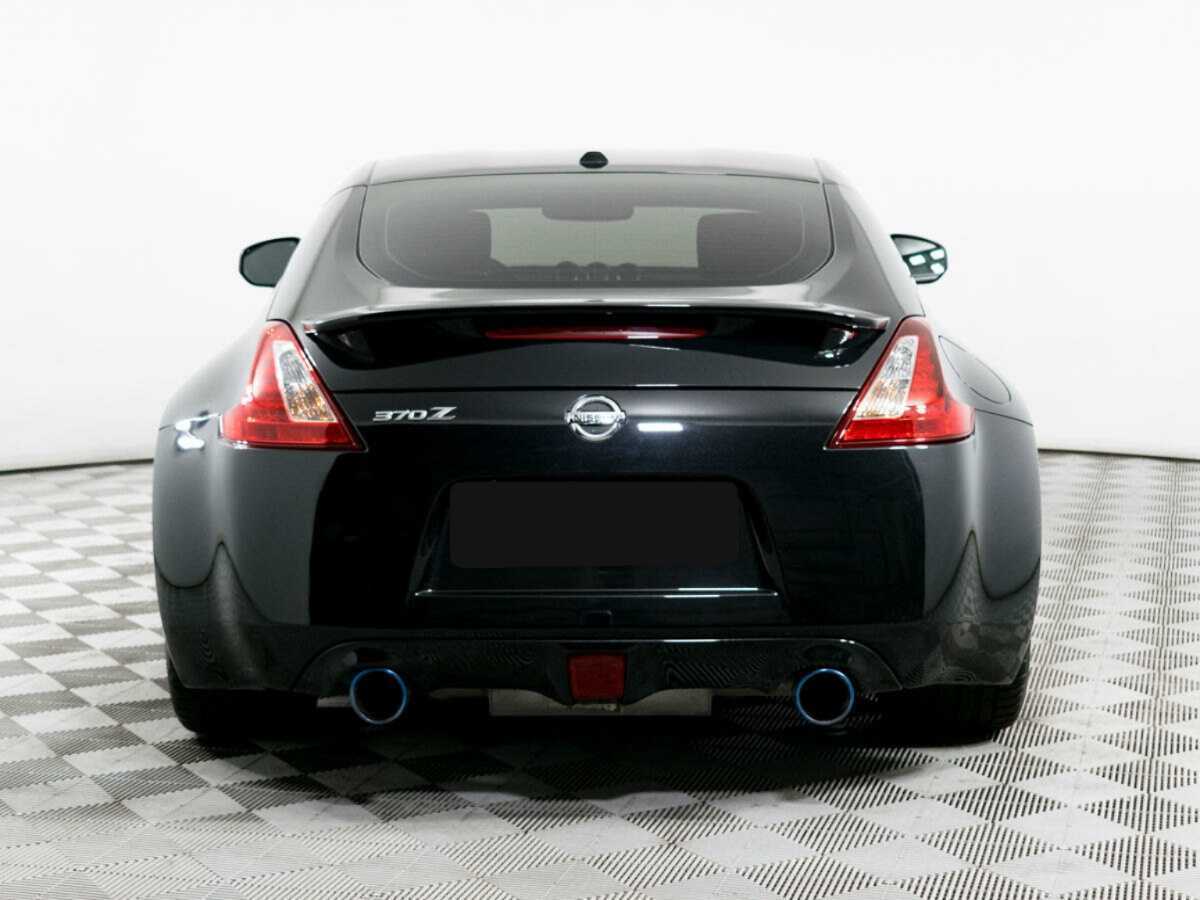 Купить Nissan 370Z с пробегом. Фото: #5