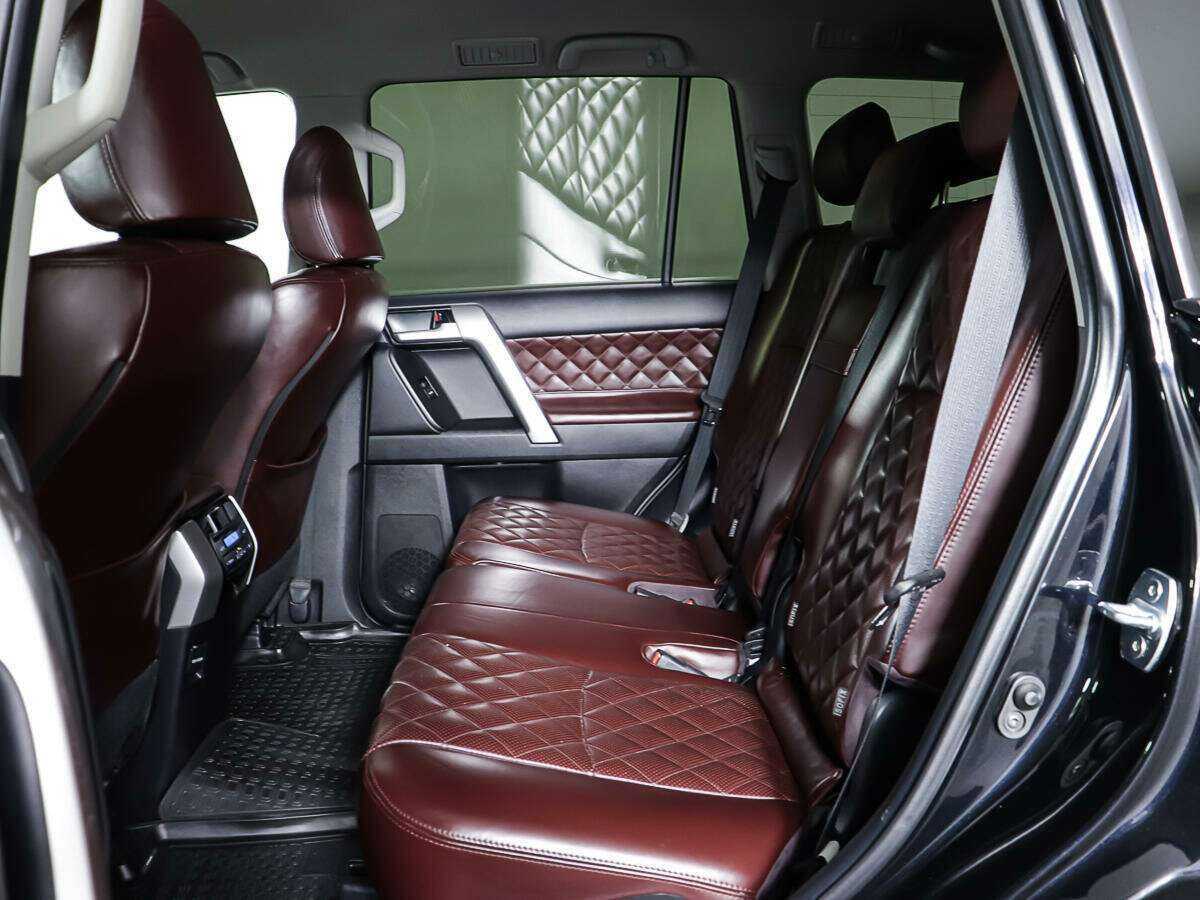 Купить Toyota Land Cruiser Prado с пробегом. Фото: #9
