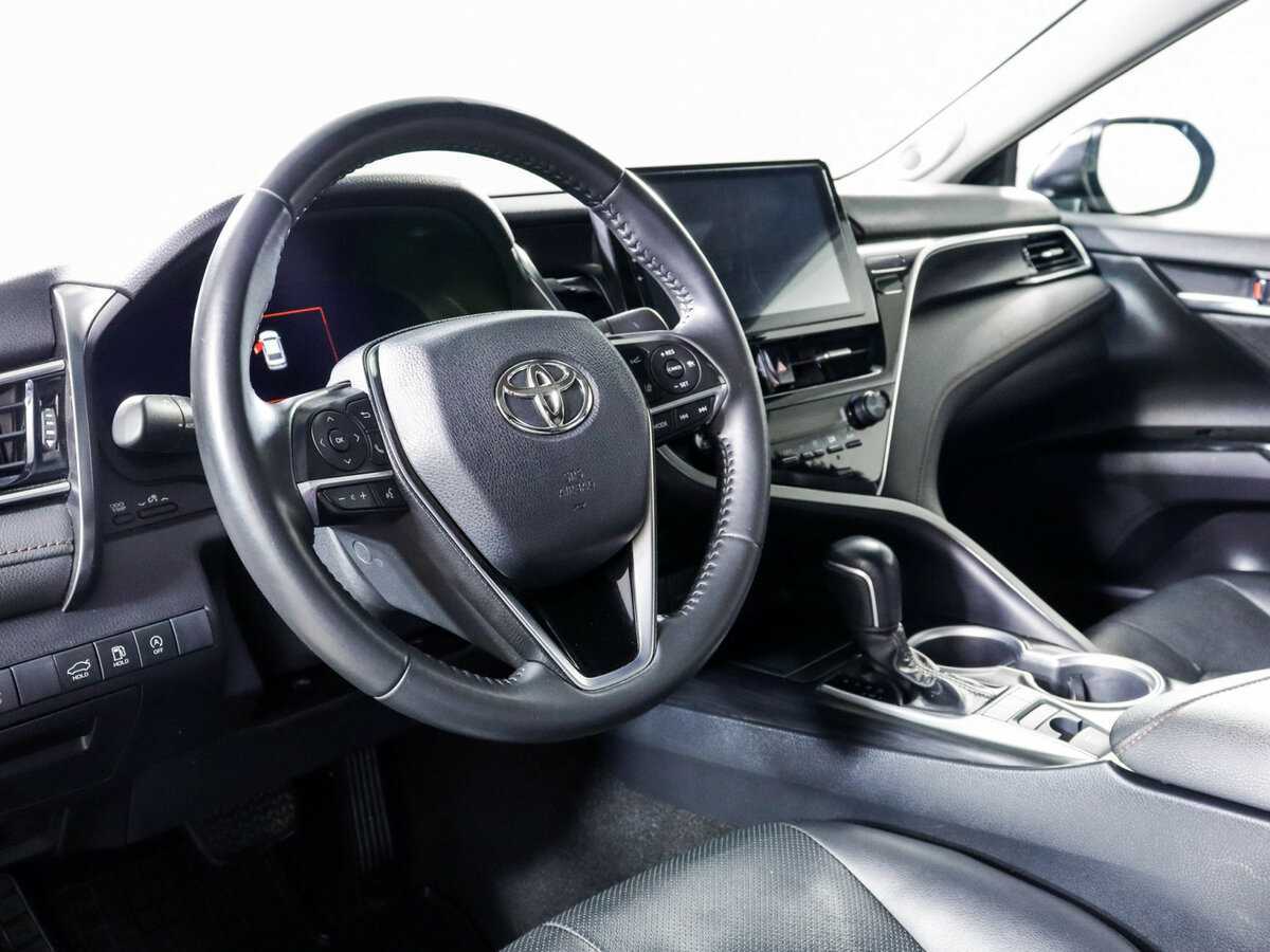 Купить Toyota Camry с пробегом. Фото: #13