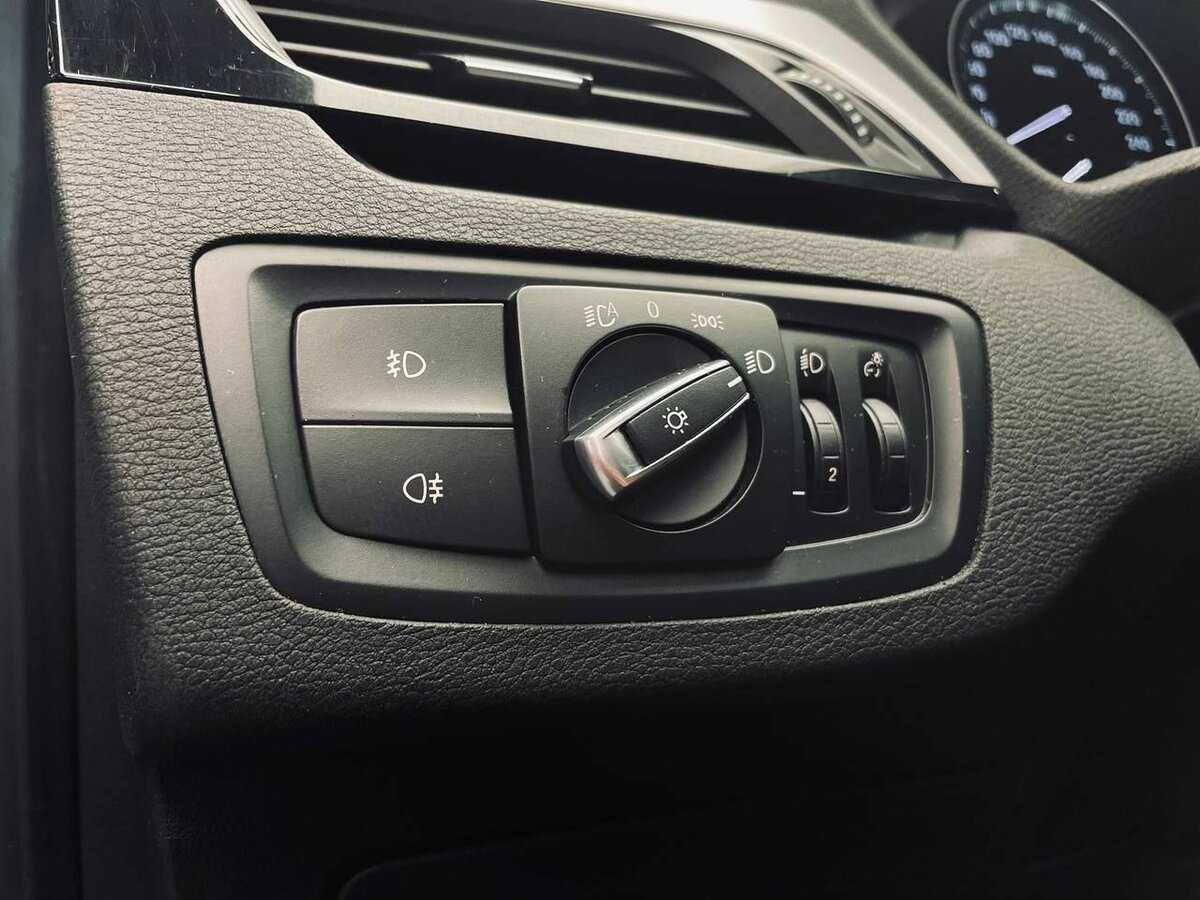 Купить BMW X1 с пробегом. Фото: #12