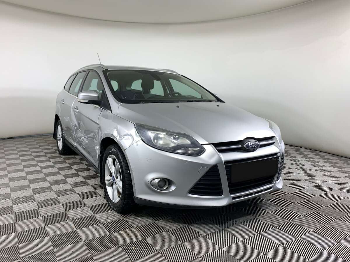 Купить Ford Focus с пробегом. Фото: #2