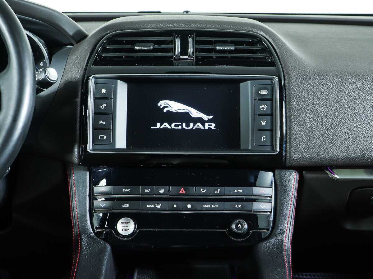 Купить Jaguar F-Pace с пробегом. Фото: #10