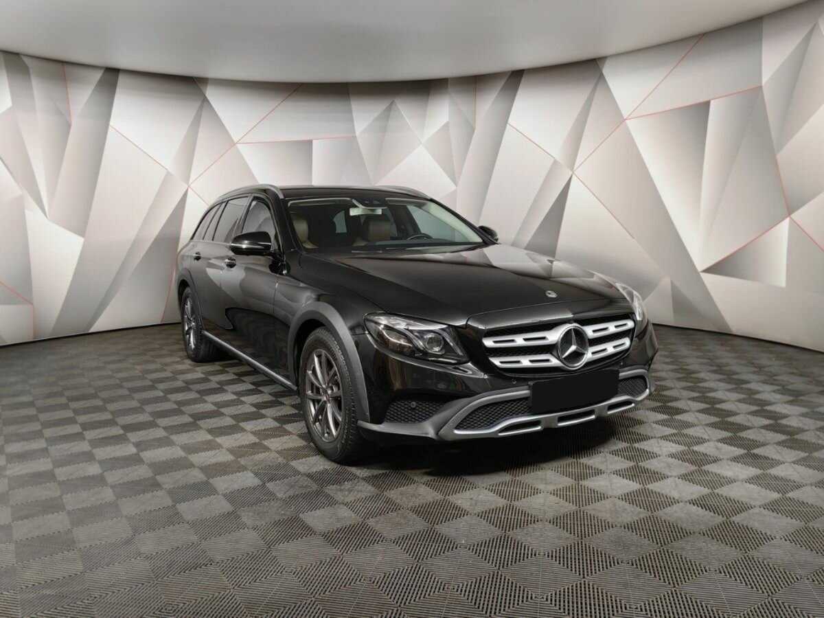 Купить Mercedes-Benz E-Класс с пробегом. Фото: #2