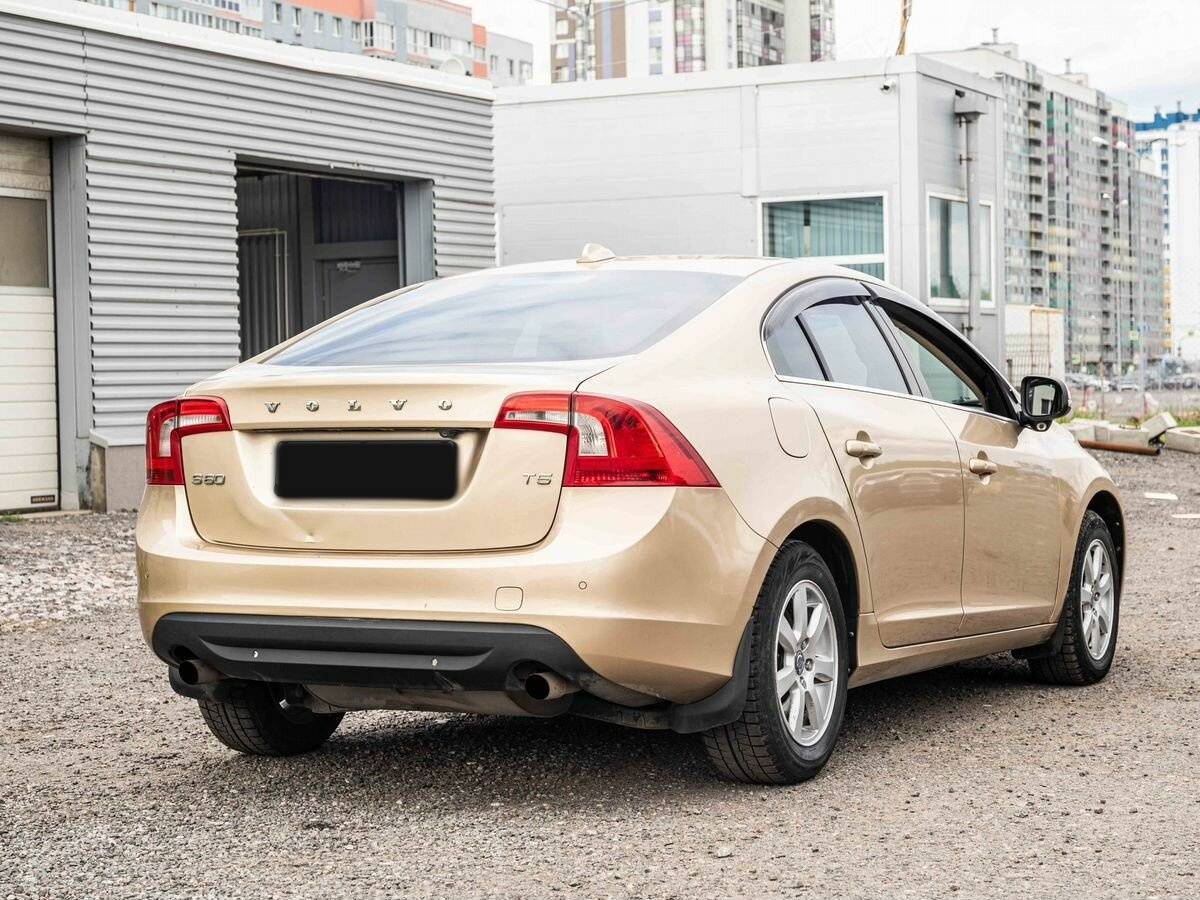 Купить Volvo S60 с пробегом. Фото: #4