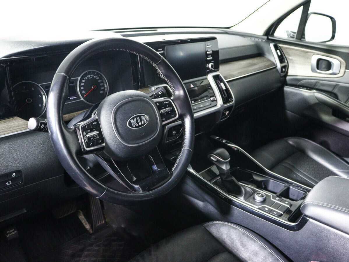 Купить Kia Sorento с пробегом. Фото: #13