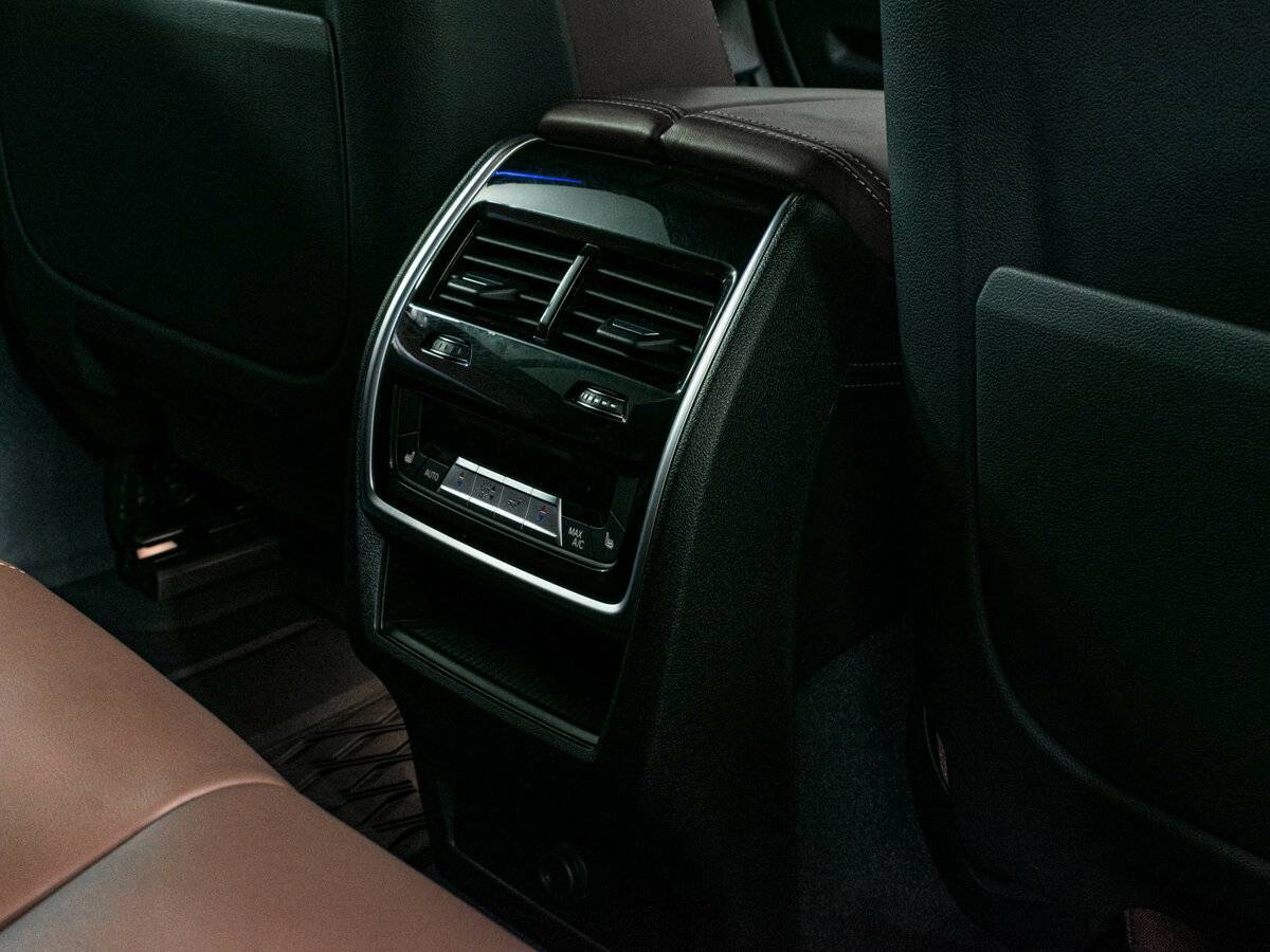 Купить BMW X5 с пробегом. Фото: #13