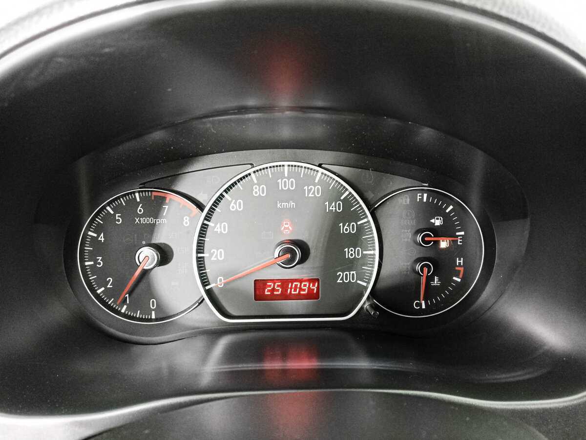 Купить Suzuki SX4 с пробегом. Фото: #10