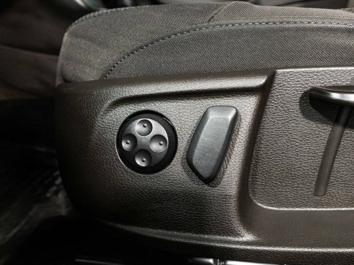 Купить Volkswagen Passat с пробегом. Фото: #15