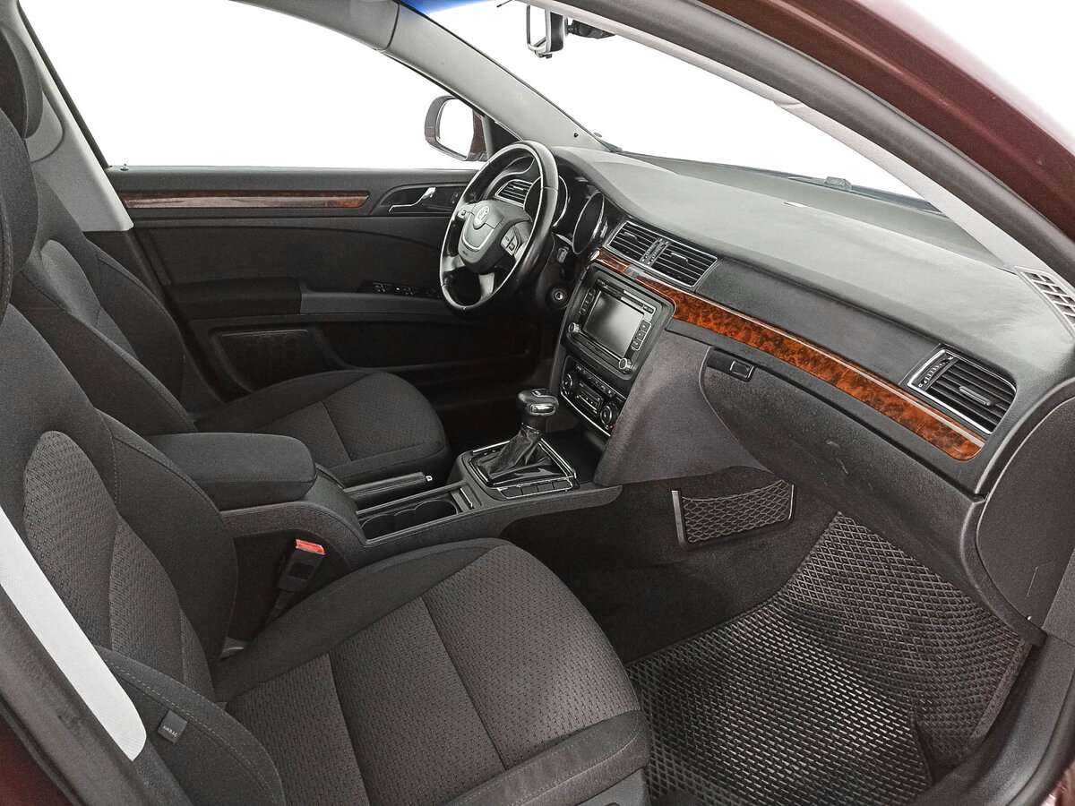 Купить Skoda Superb с пробегом. Фото: #8
