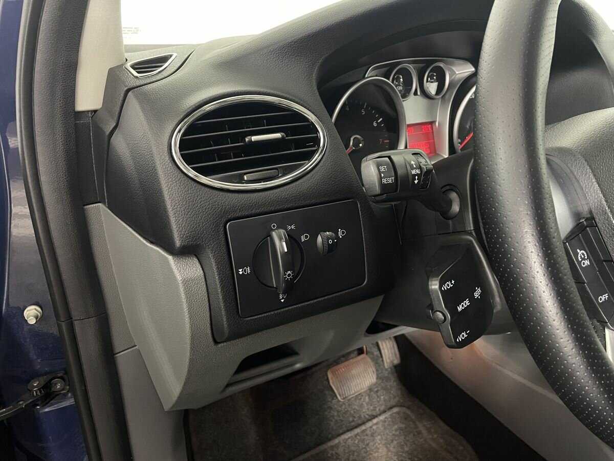 Купить Ford Focus с пробегом. Фото: #8