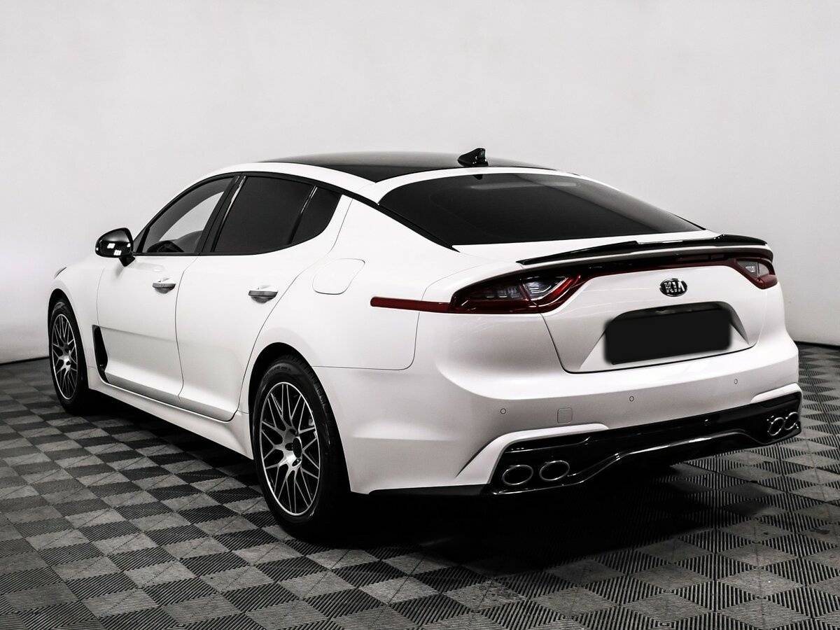 Купить Kia Stinger с пробегом. Фото: #6
