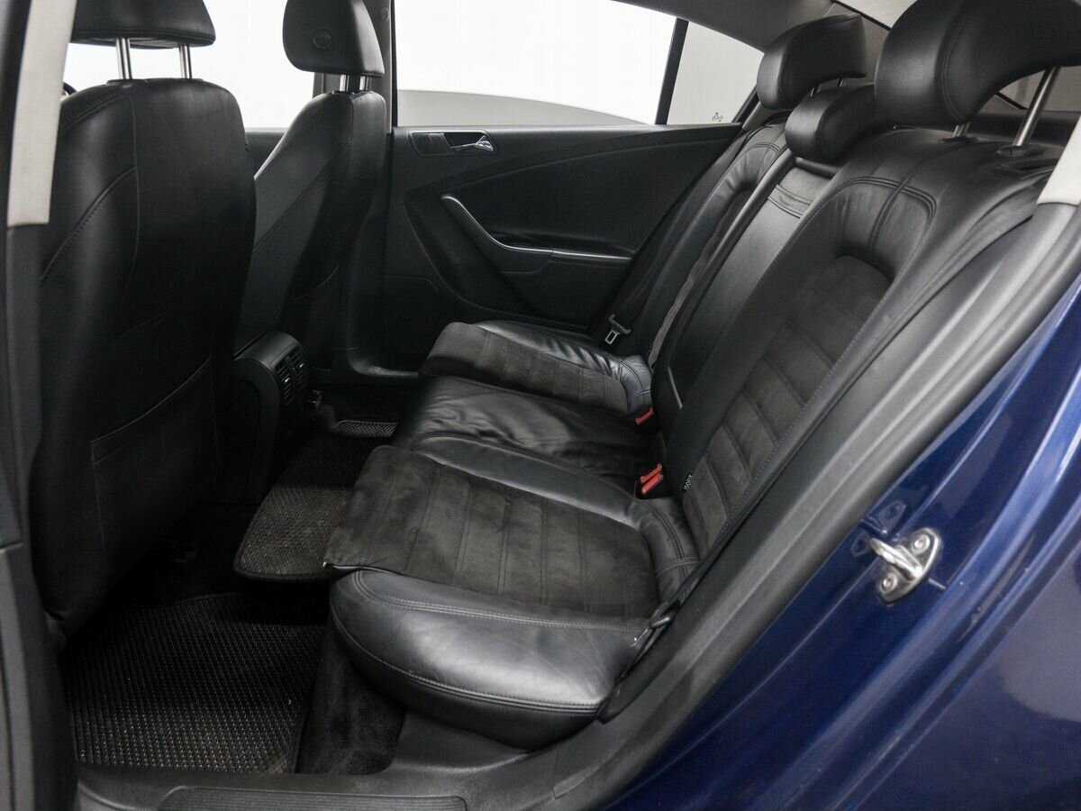 Купить Volkswagen Passat с пробегом. Фото: #11