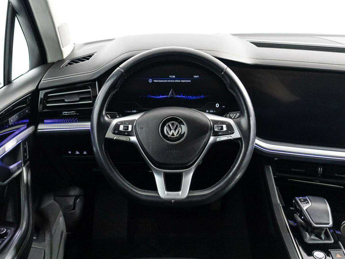 Купить Volkswagen Touareg с пробегом. Фото: #22