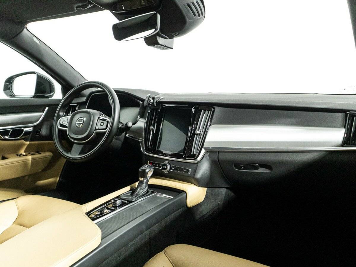 Купить Volvo V90 с пробегом. Фото: #8