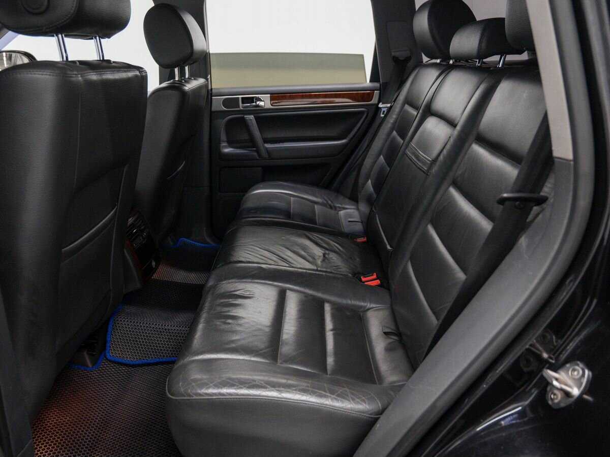 Купить Volkswagen Touareg с пробегом. Фото: #11