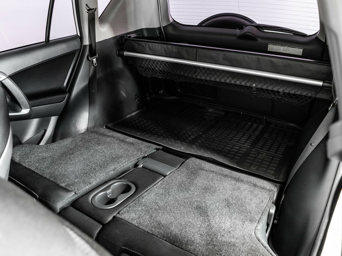 Купить Toyota RAV4 с пробегом. Фото: #11