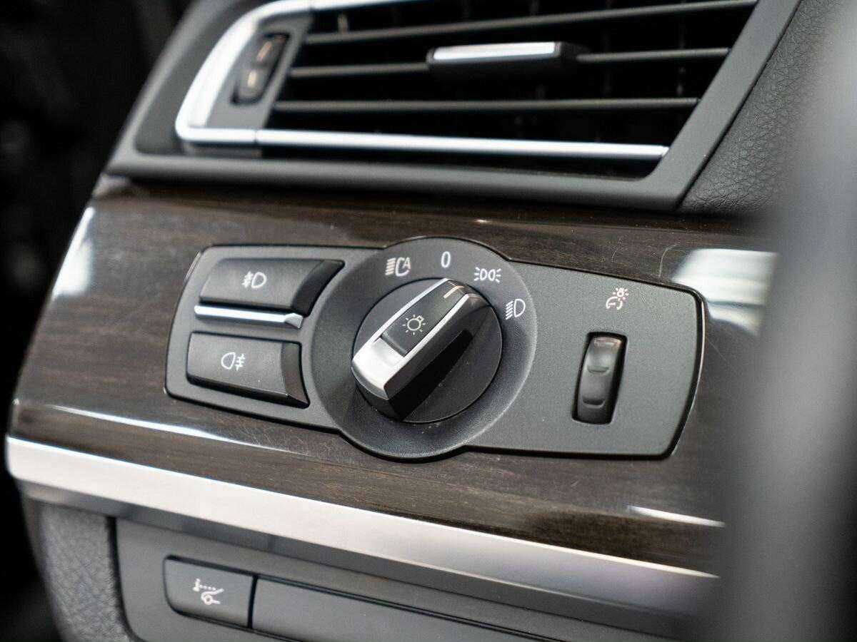 Купить BMW 7 серии с пробегом. Фото: #19