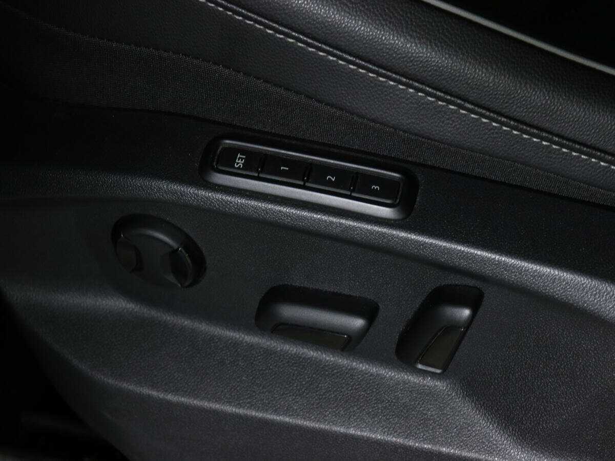 Купить Volkswagen Tiguan с пробегом. Фото: #20
