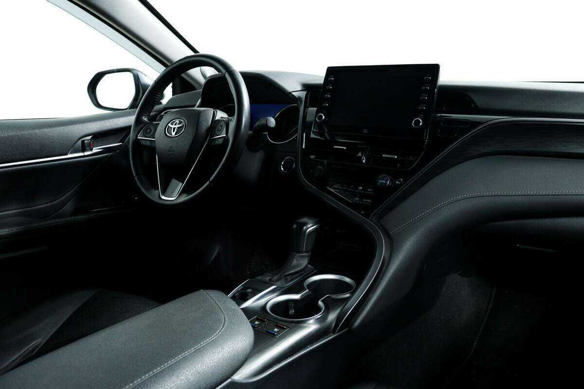 Купить Toyota Camry с пробегом. Фото: #8