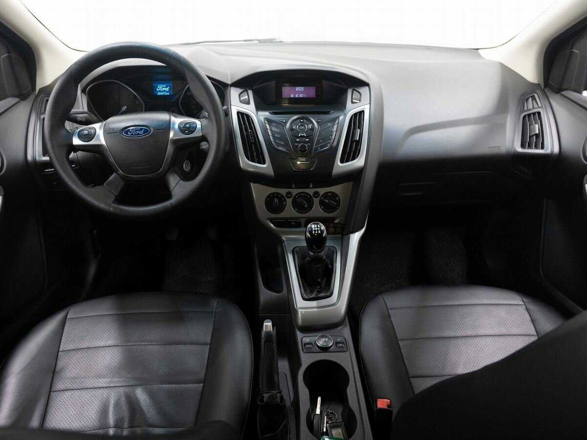 Купить Ford Focus с пробегом. Фото: #14
