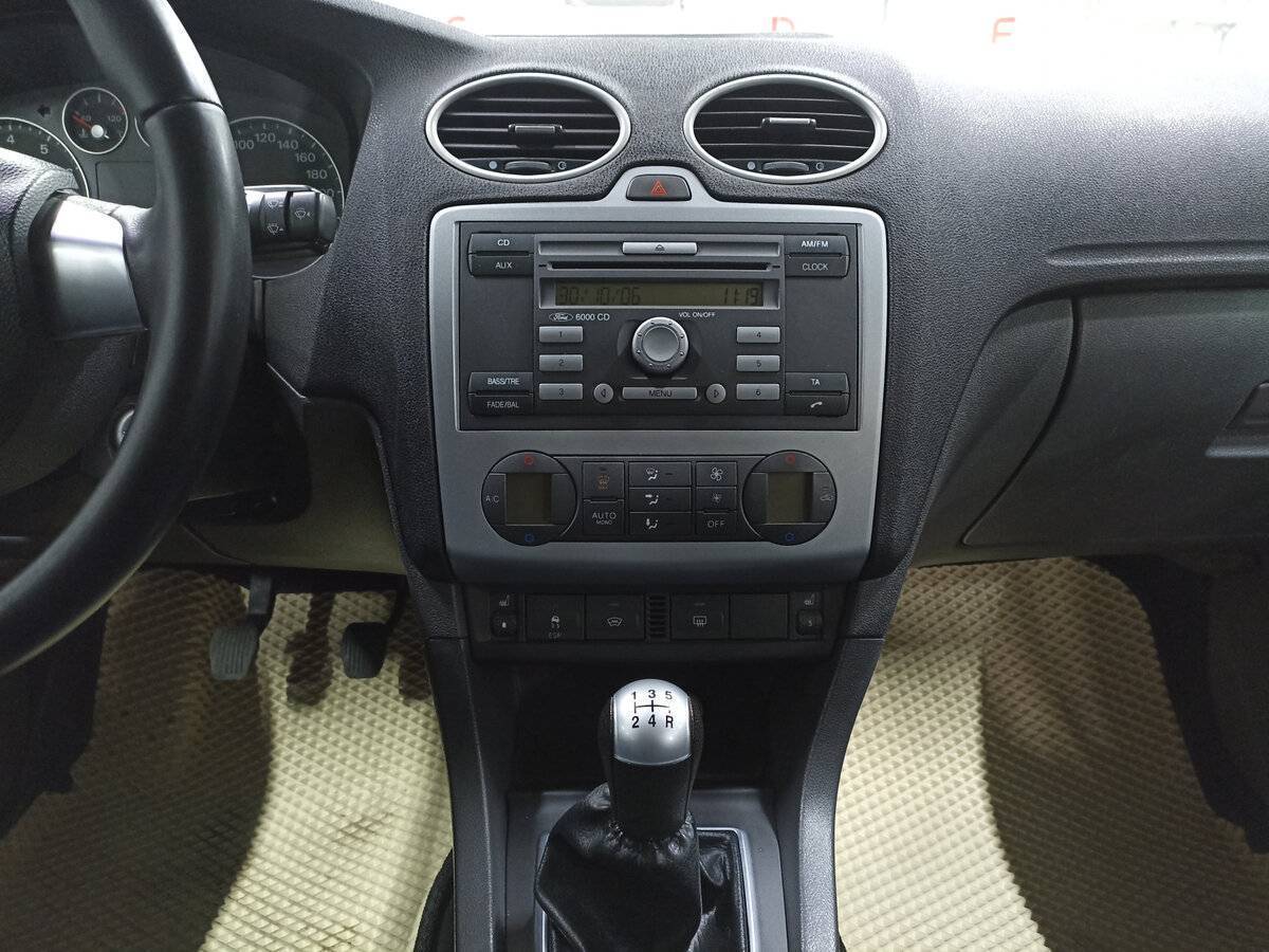 Купить Ford Focus с пробегом. Фото: #14