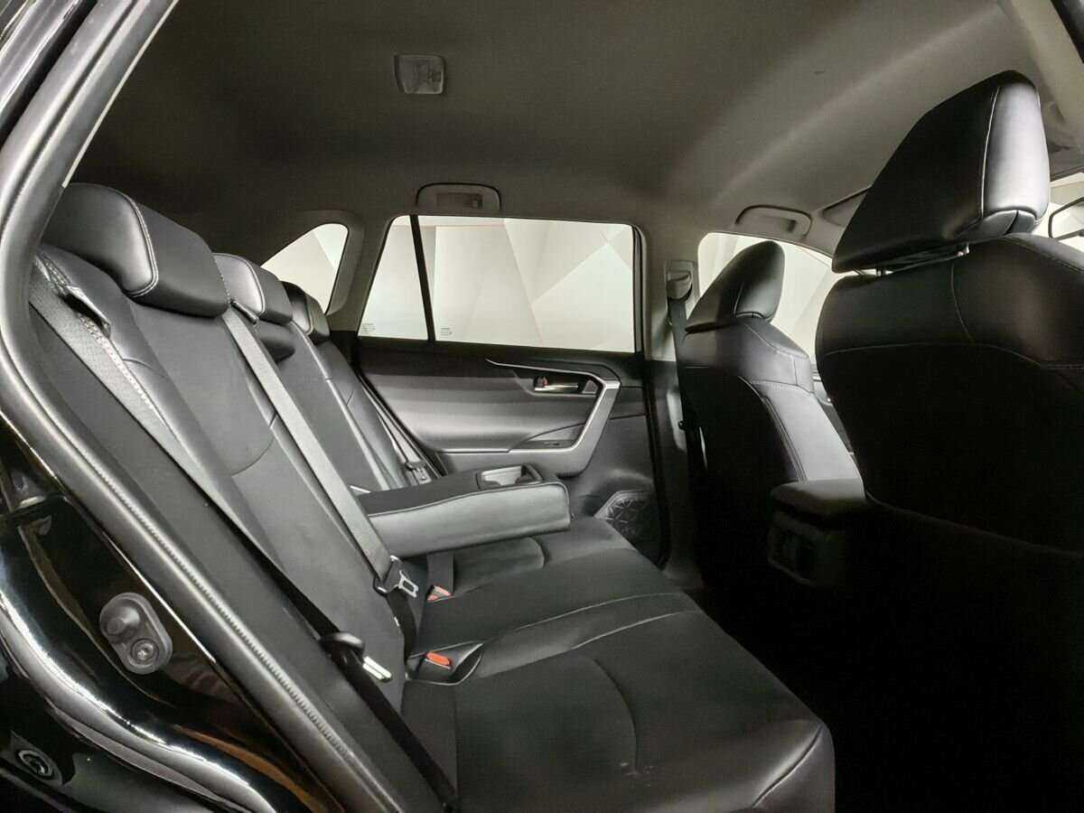 Купить Toyota RAV4 с пробегом. Фото: #11