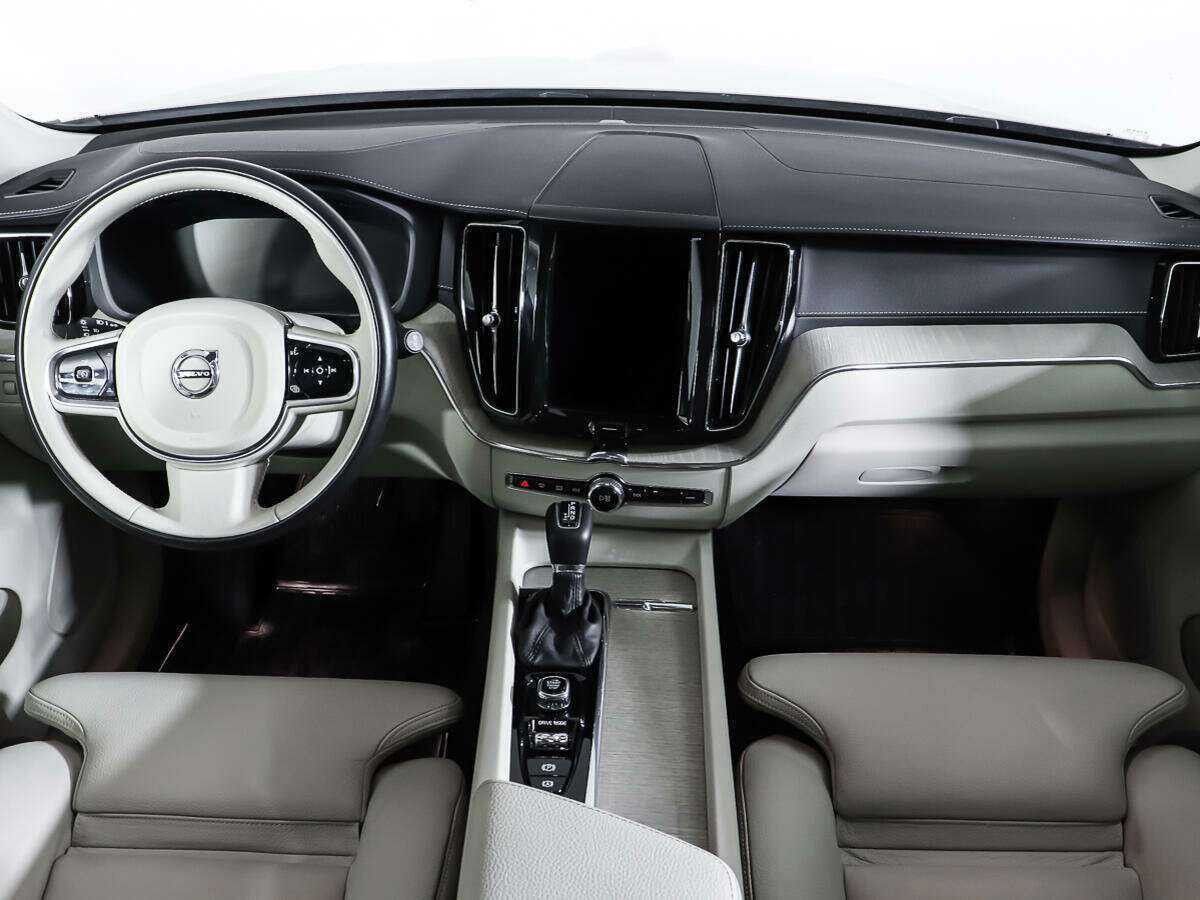Купить Volvo XC60 с пробегом. Фото: #10