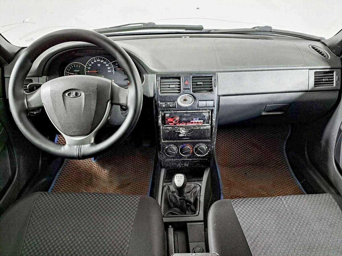 Купить Lada (ВАЗ) Priora с пробегом. Фото: #12