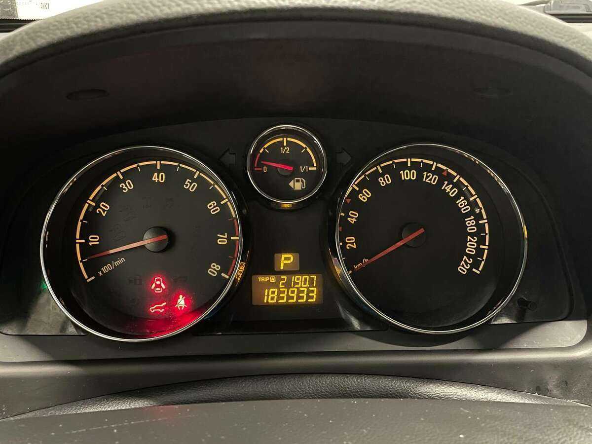Купить Opel Antara с пробегом. Фото: #5