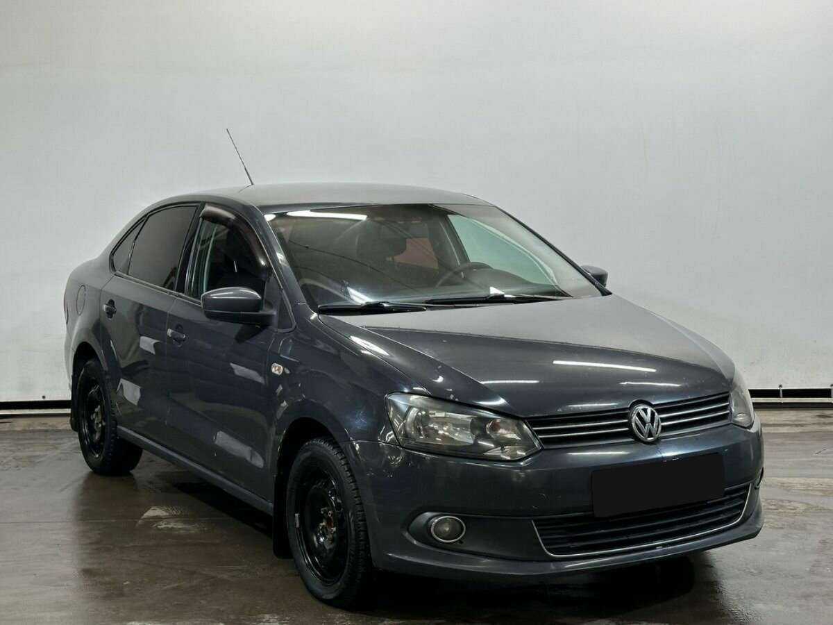 Купить Volkswagen Polo с пробегом. Фото: #2