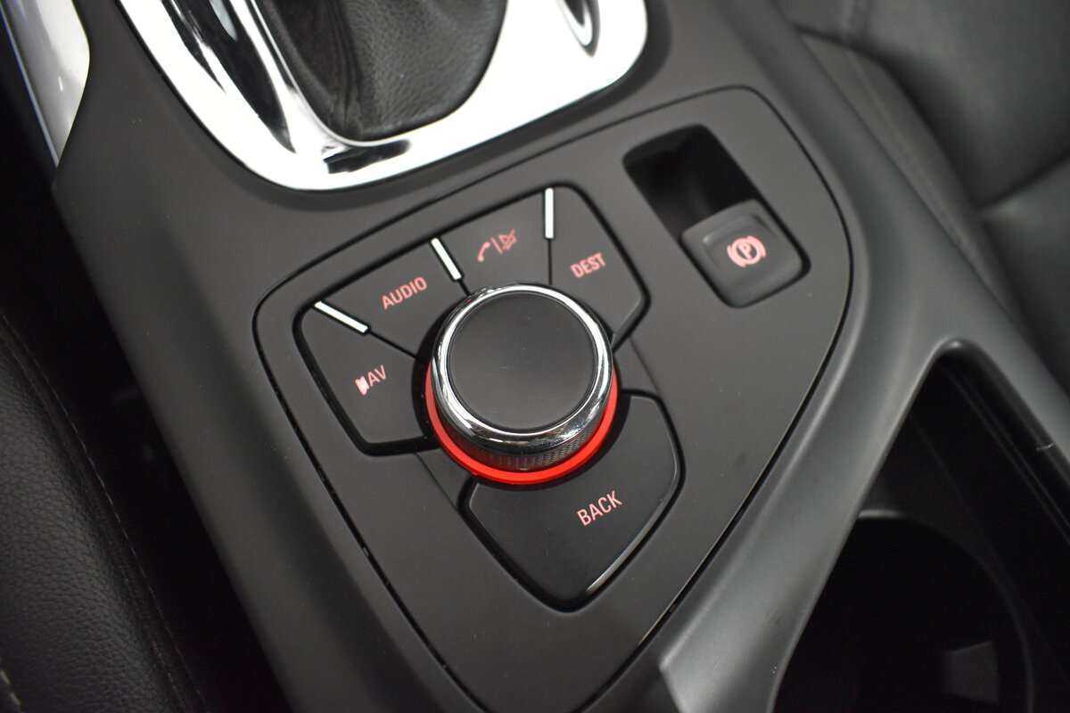 Купить Opel Insignia с пробегом. Фото: #11