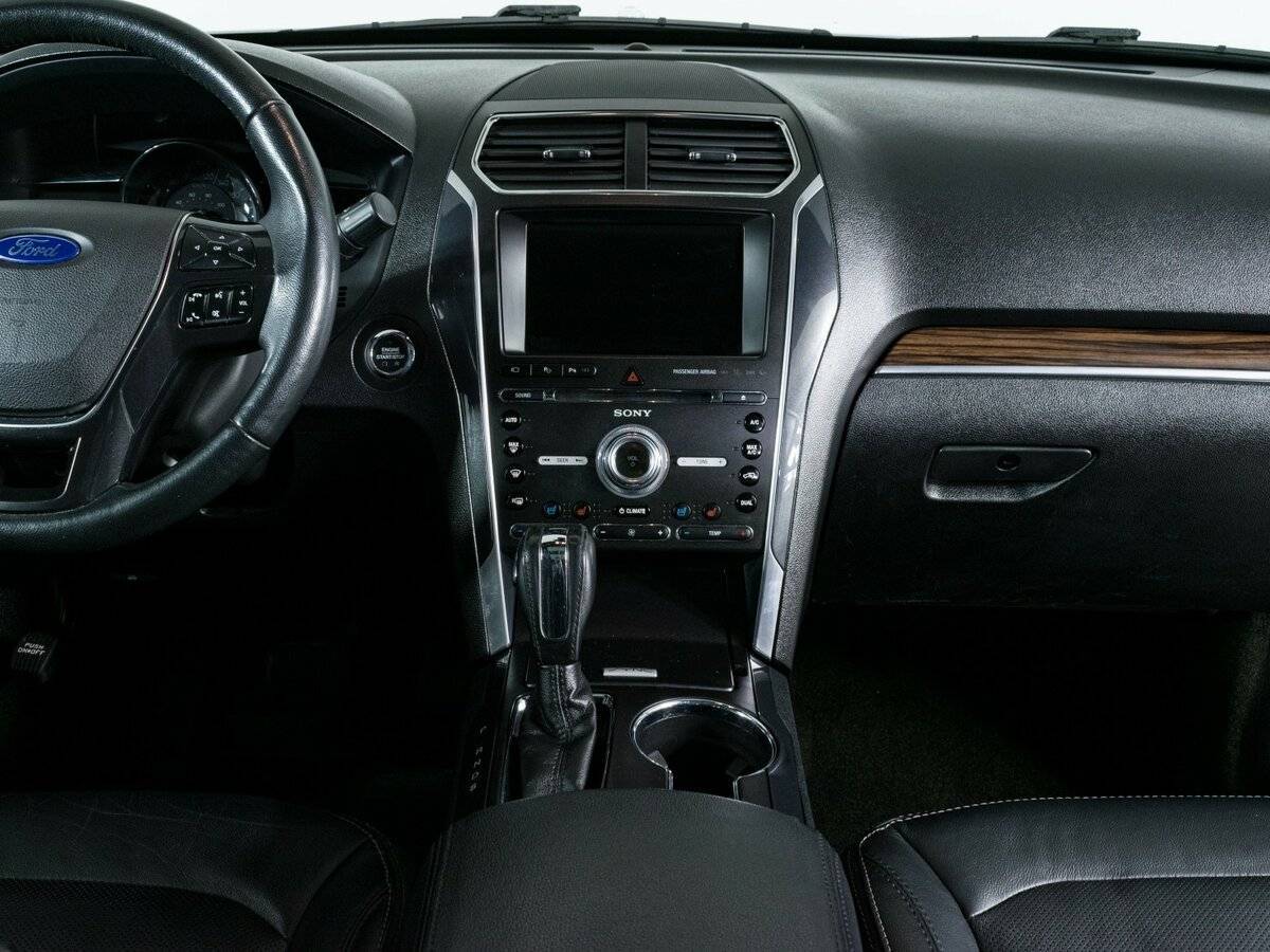 Купить Ford Explorer с пробегом. Фото: #12