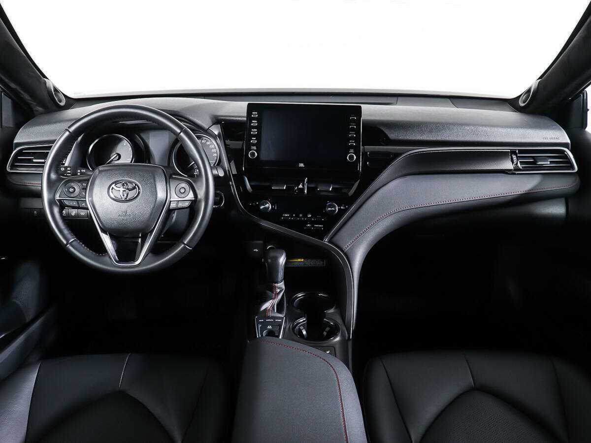 Купить Toyota Camry с пробегом. Фото: #9