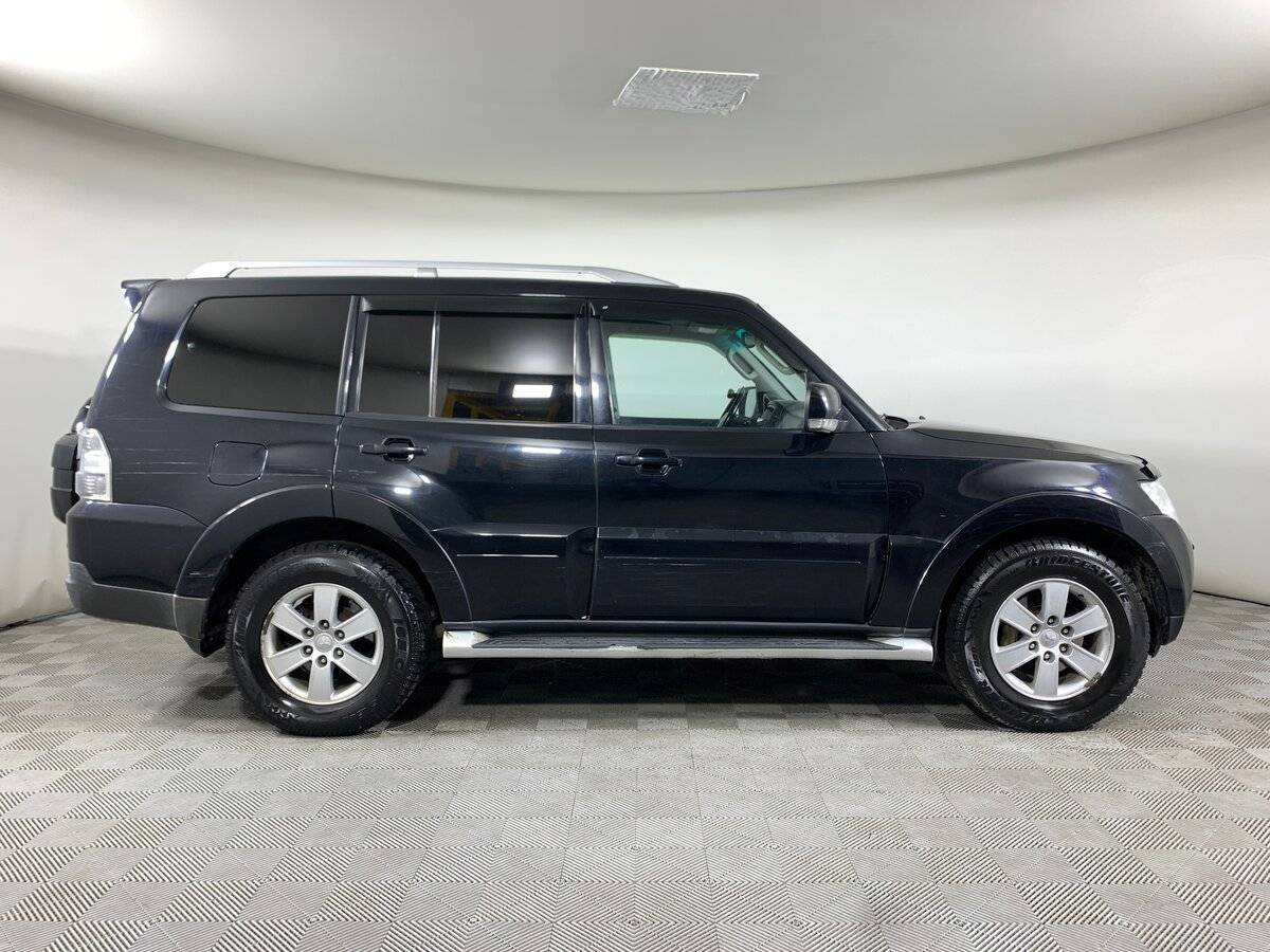 Купить Mitsubishi Pajero с пробегом. Фото: #3