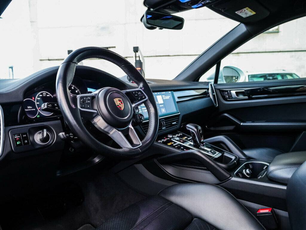 Купить Porsche Cayenne с пробегом. Фото: #11