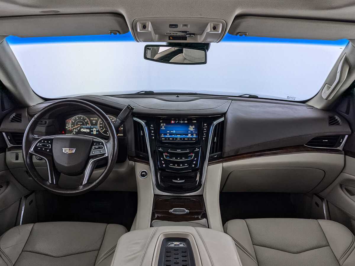 Купить Cadillac Escalade с пробегом. Фото: #13