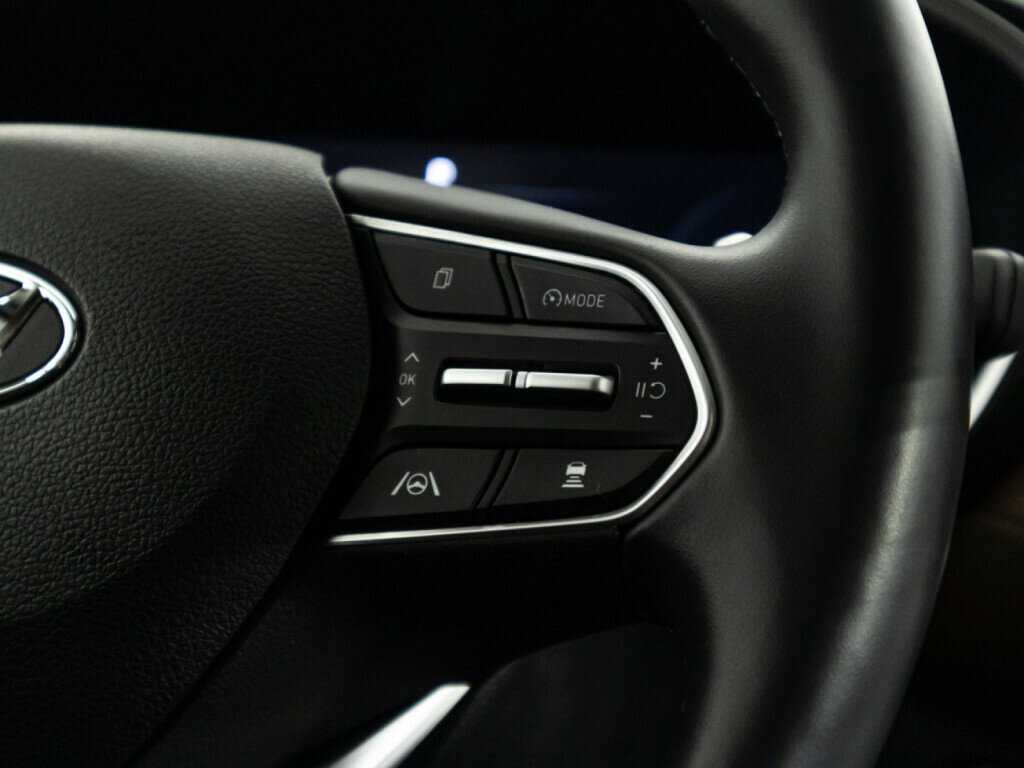 Купить Hyundai Santa Fe с пробегом. Фото: #26
