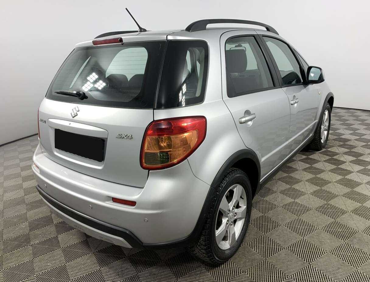 Купить Suzuki SX4 с пробегом. Фото: #4