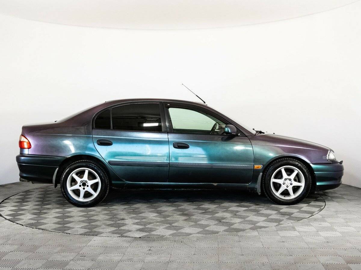 Купить Toyota Avensis с пробегом. Фото: #3