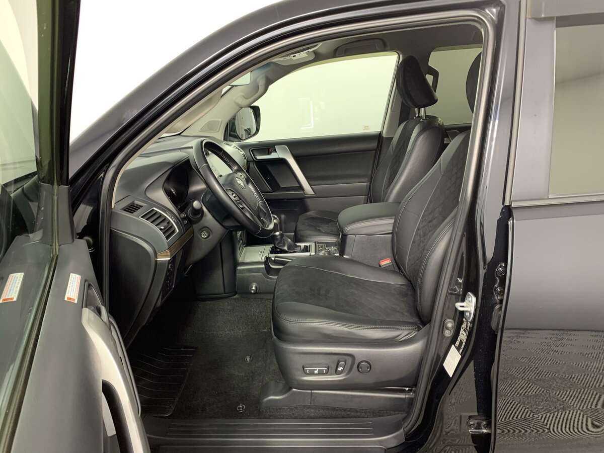 Купить Toyota Land Cruiser Prado с пробегом. Фото: #12