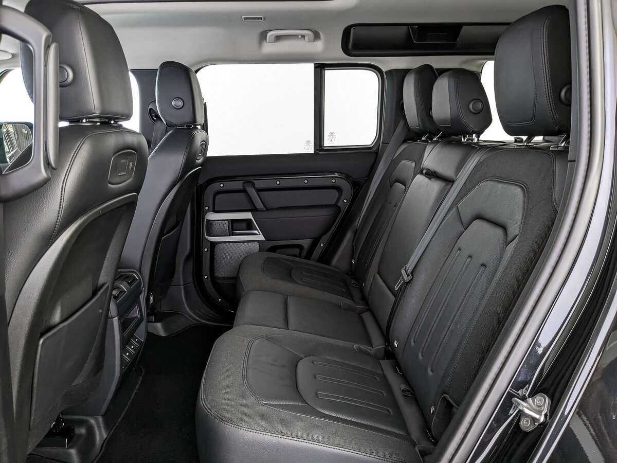 Купить Land Rover Defender с пробегом. Фото: #11