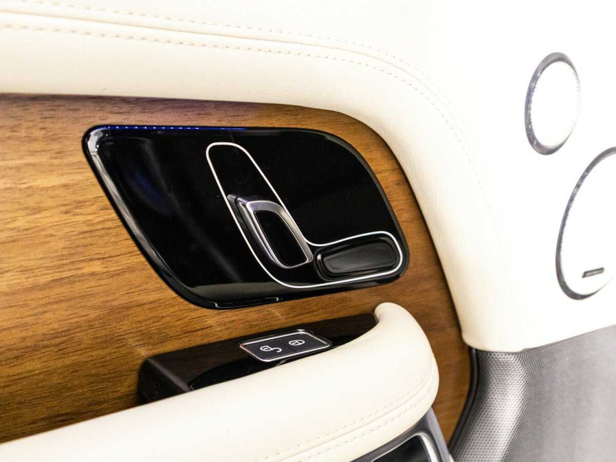 Купить Land Rover Range Rover с пробегом. Фото: #23